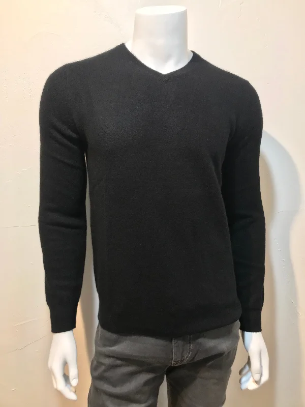 Naadam | Men's V-Neck Pullover Sweater