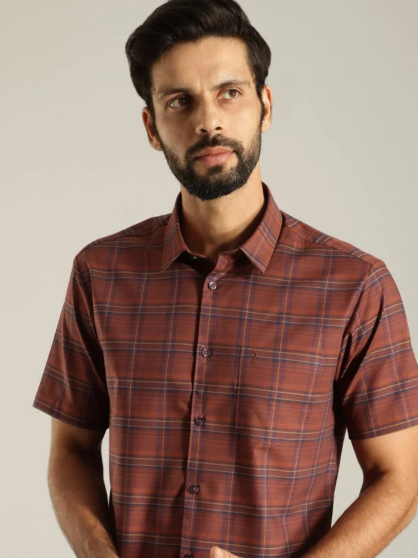 Men Checked Half Sleeve Cotton Shirt