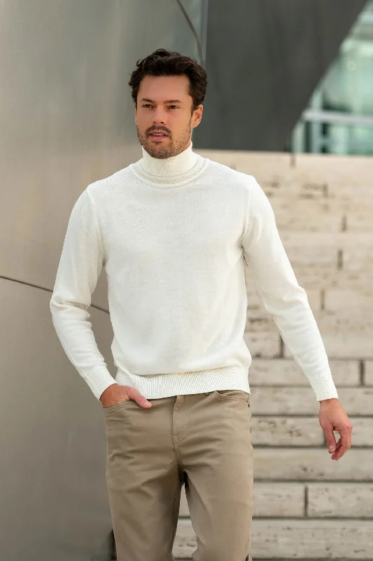 Merino Wool Solid Turtle Neck Sweater